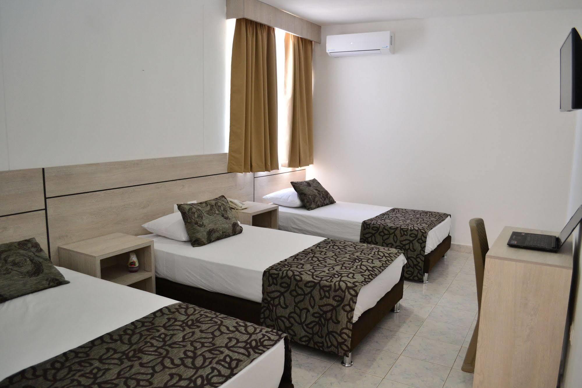 Hotel Kurakata บาเยดูปาร์ ภายนอก รูปภาพ