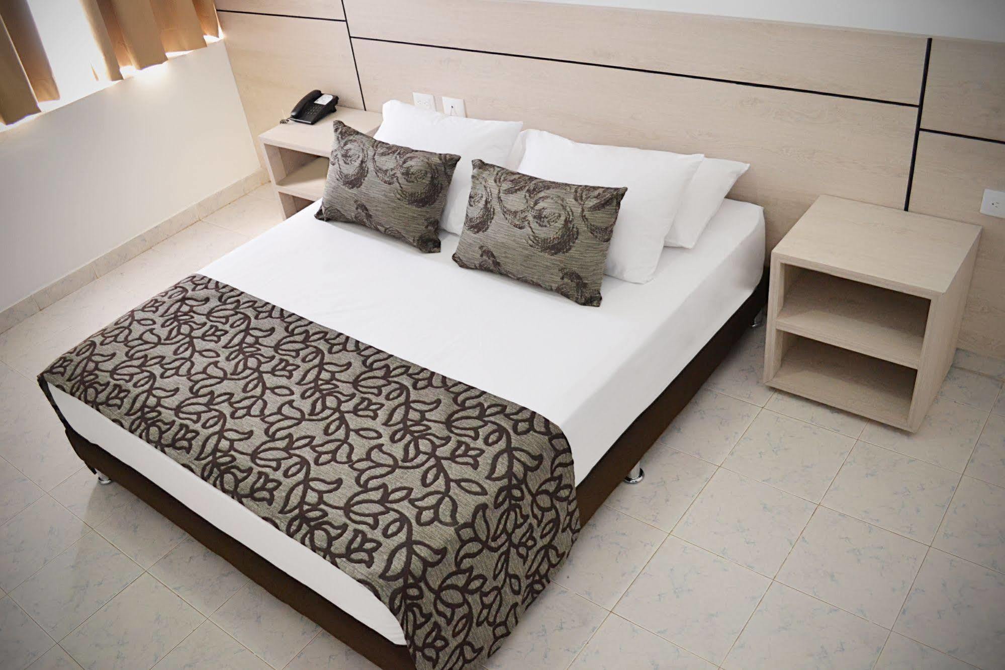 Hotel Kurakata บาเยดูปาร์ ภายนอก รูปภาพ